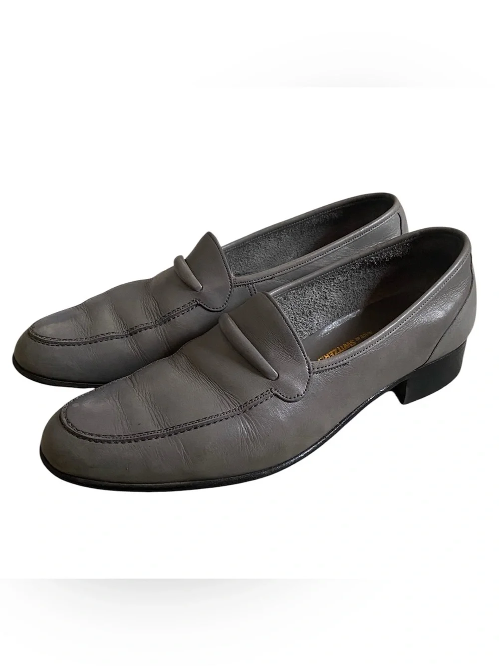Bally men’s Loma gray leather loafers Made in Switzerland
